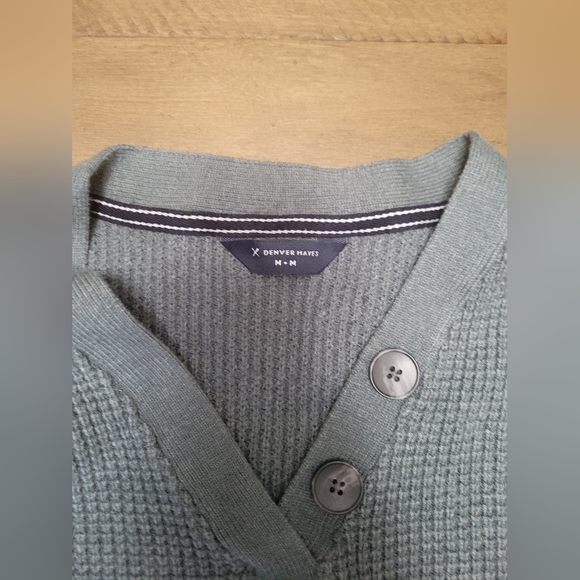 Denver Hayes Knited Henley Top (Med) - Picture 5 of 5